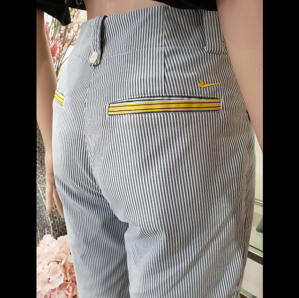 Nike Golf Shorts Dri Fit - Size 4